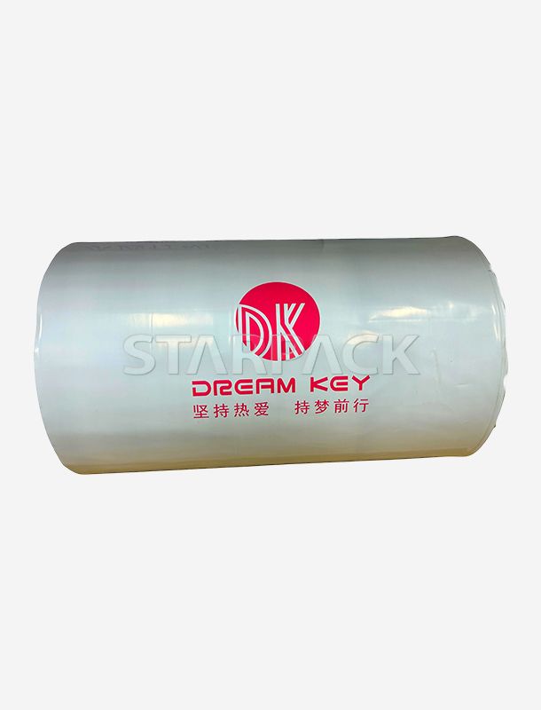 PE-Kurierversandtaschen auf einer Rolle